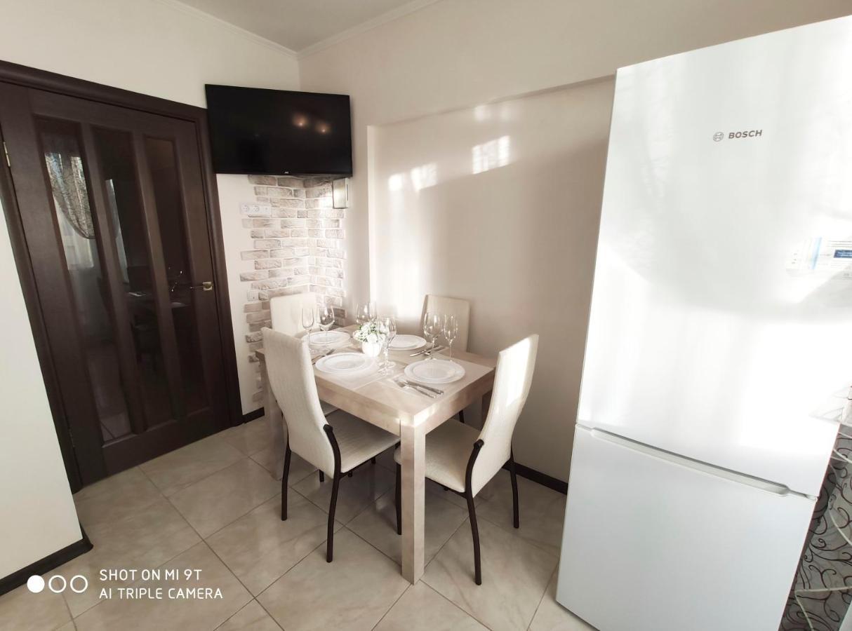 Comfort Apartments - Bright Family Suite Hrodna Eksteriør billede