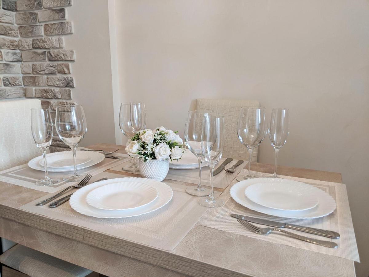 Comfort Apartments - Bright Family Suite Hrodna Eksteriør billede